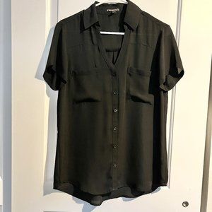 4/$15 💖 - Express Black Short Sleeve Button Up